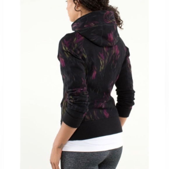 Lululemon | Midnight Iris Scuba Hoodie | Size 6 - Picture 3 of 11